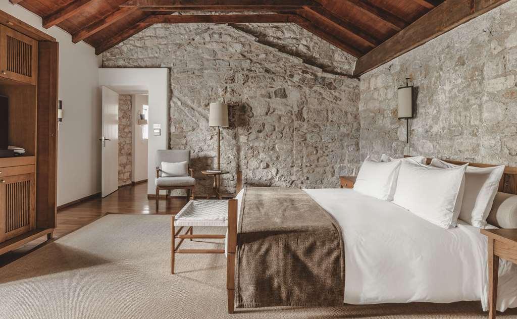 Aman Sveti Stefan Ξενοδοχείο Δωμάτιο φωτογραφία