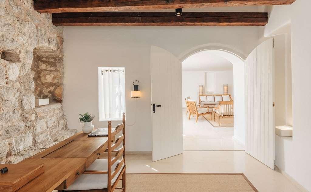 Aman Sveti Stefan Ξενοδοχείο Δωμάτιο φωτογραφία
