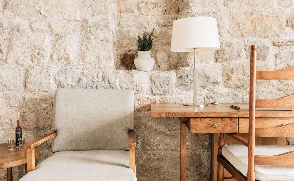 Aman Sveti Stefan Ξενοδοχείο Δωμάτιο φωτογραφία