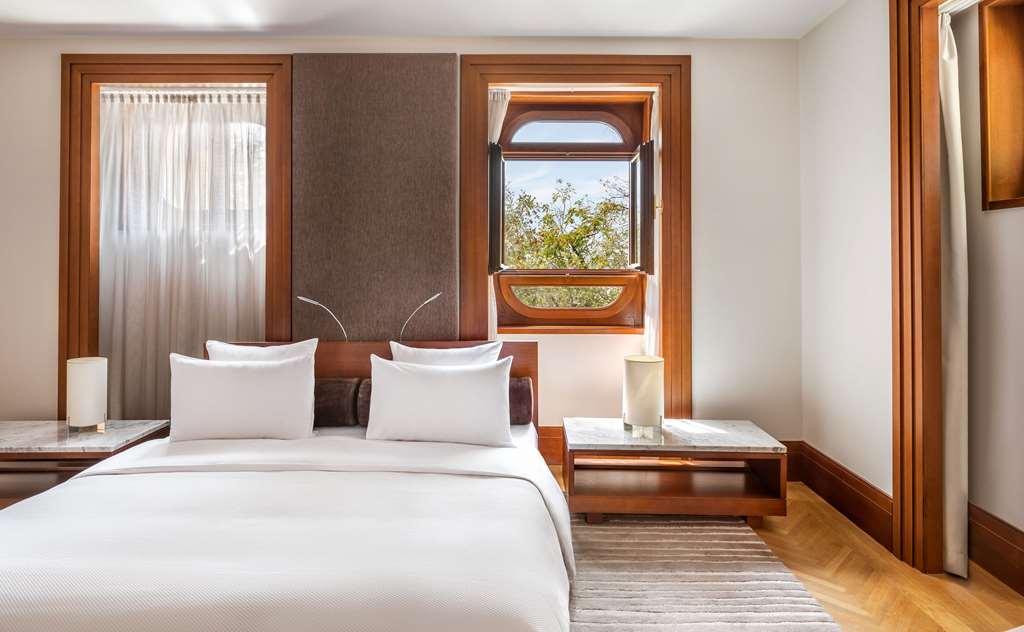 Aman Sveti Stefan Ξενοδοχείο Δωμάτιο φωτογραφία