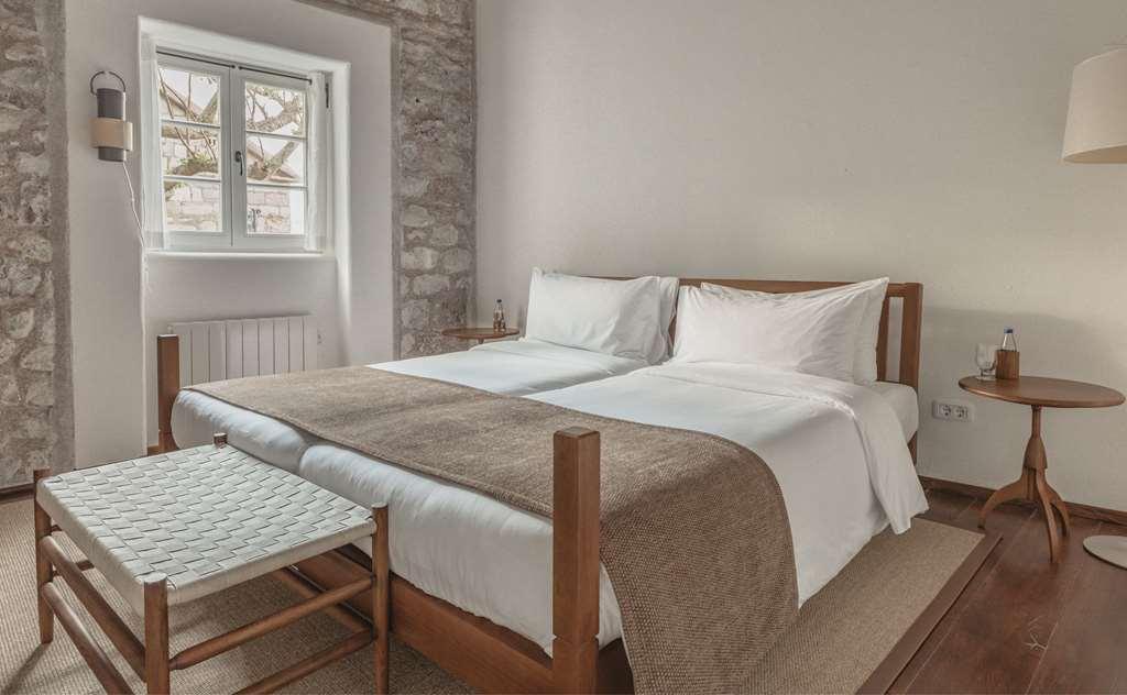 Aman Sveti Stefan Ξενοδοχείο Δωμάτιο φωτογραφία